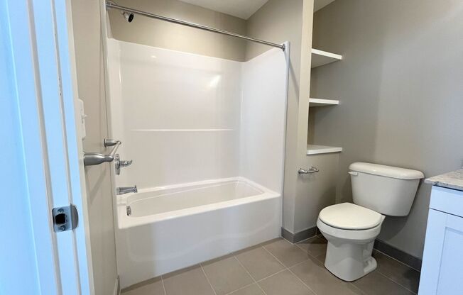 1 bed, 1 bath, 789 sqft, $2,175, Unit UNIT 515