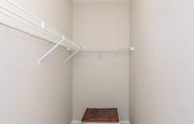 Fenwick_Place_Interior_10_Louisville_KY