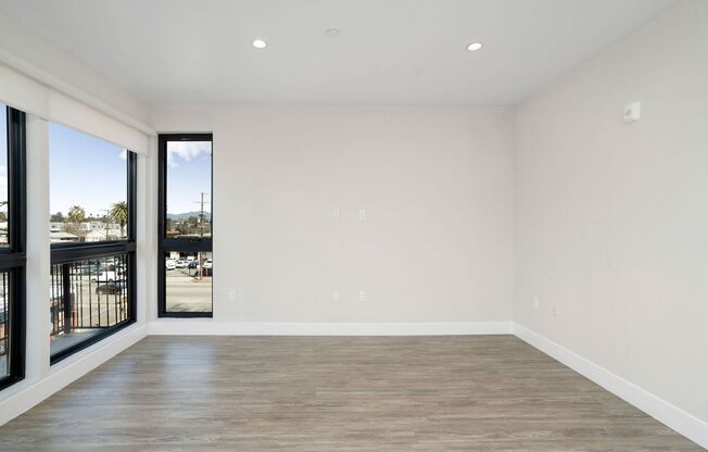 2 beds, 2 baths, $2,880, Unit Two Bedroom