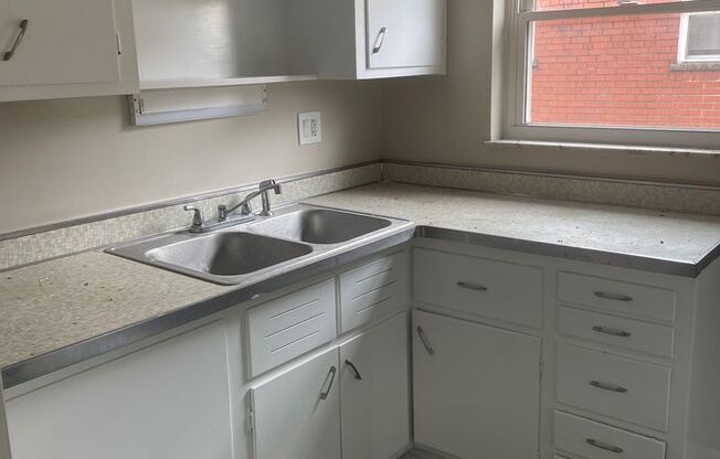 2370 West North Bend