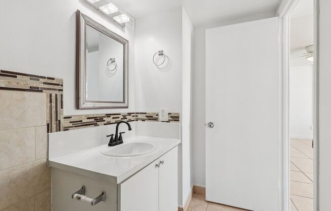 2 beds, 2 baths, 1,110 sqft, $2,300, Unit 211S