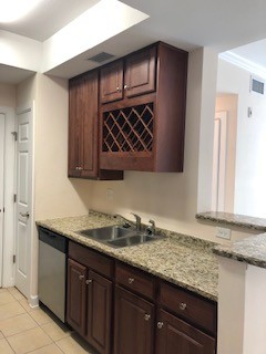 1 bed, 1 bath, $1,600, Unit # 208