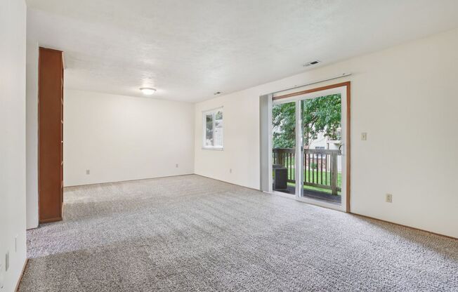 1 bed, 1 bath, 660 sqft, $1,110, Unit Y - 03