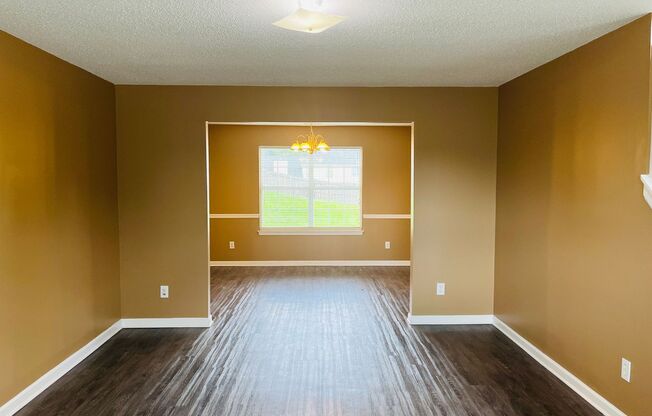 Welcome home to this stunning 5 bedroom 3 full bathroom home located in College Park! Must see!