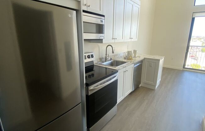 Studio, 1 bath, 436 sqft, $2,795, Unit Unit 712