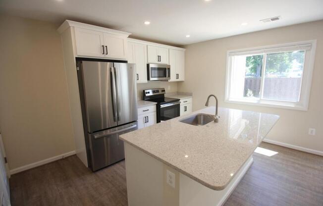 118 N COTTAGE RD