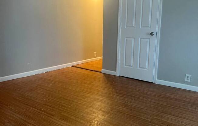 1628 GILSEY AVE