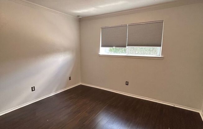 1 bed, 1 bath, 600 sqft, $900, Unit 203