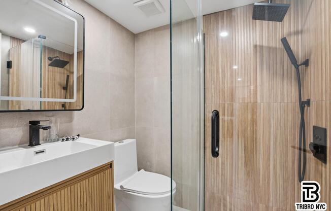 3 beds, 2.5 baths, $7,100, Unit 1M
