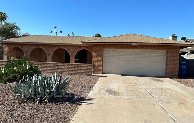 1221 E WATSON DR