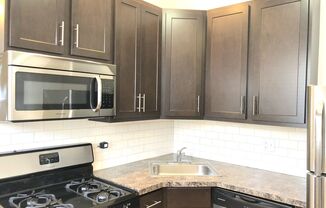 2 beds, 2 baths, 1,350 sqft, $2,700, Unit 4452-3