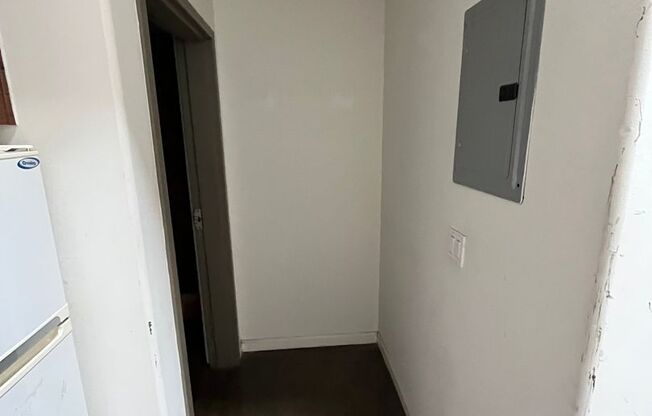 Studio, 1 bath, 650 sqft, $1,895, Unit 633-160