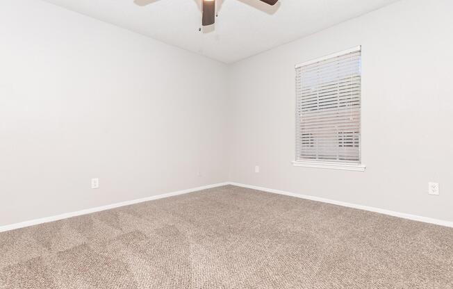 1 bed, 1 bath, 860 sqft, $1,060