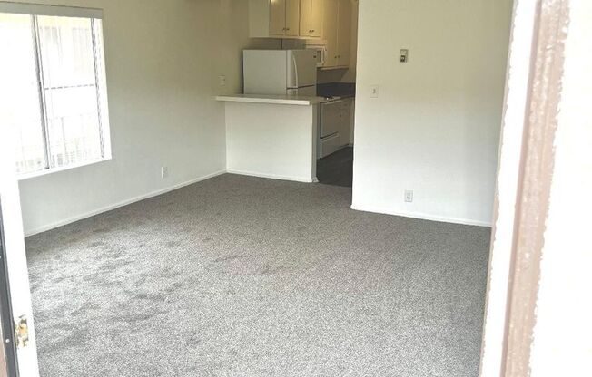 Studio, 1 bath, $1,425, Unit 54