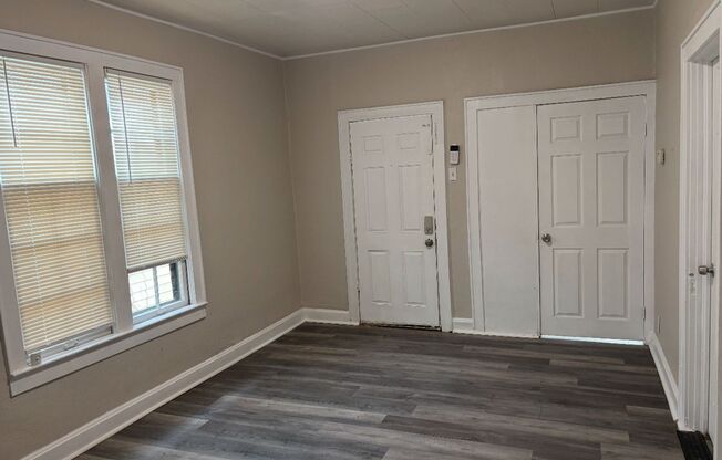 3 beds, 1 bath, $1,150