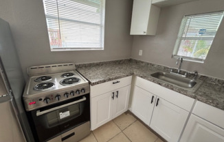 1064 N Tamiami Trl