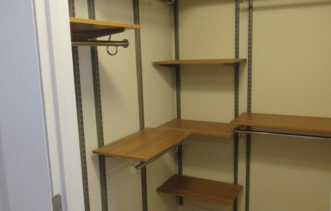 Studio, 1 bath, 407 sqft, $2,275, Unit H208