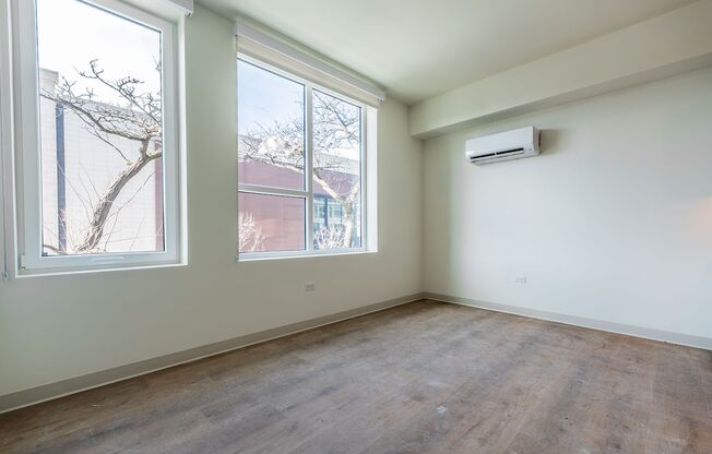 1 bed, 1 bath, 389 sqft, $2,405, Unit 214