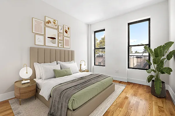 469 4 ST
