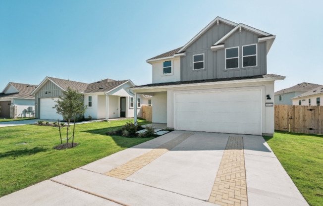 1112 YAUPON HOLLY DR