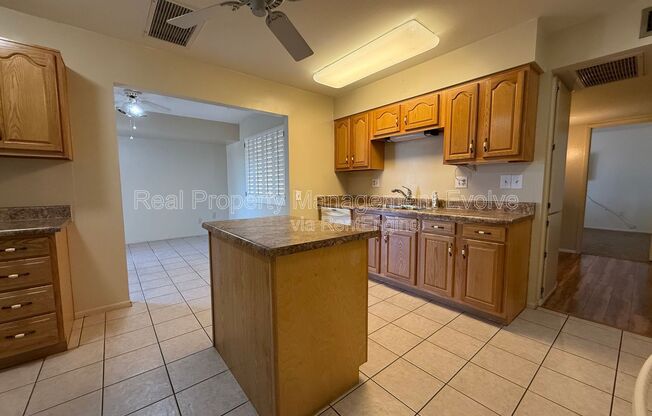 17026 N 96 AVE