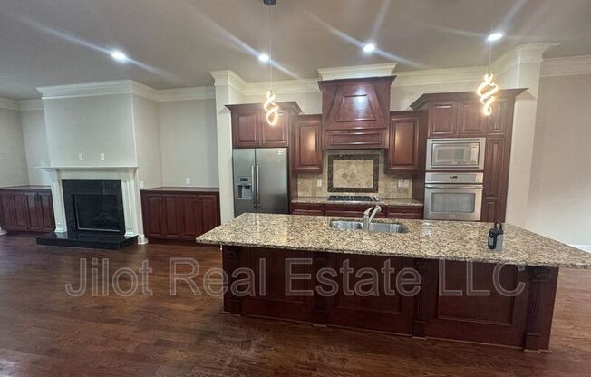 3134 CHESTNUT WOODS DR