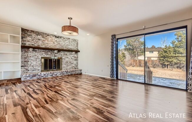 330 E ROCKRIMMON BLVD
