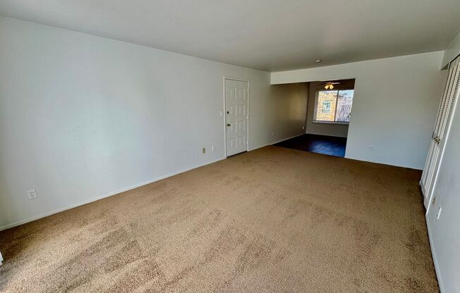 2 beds, 1 bath, 1,000 sqft, $1,295, Unit 617 Flint Rd. #6