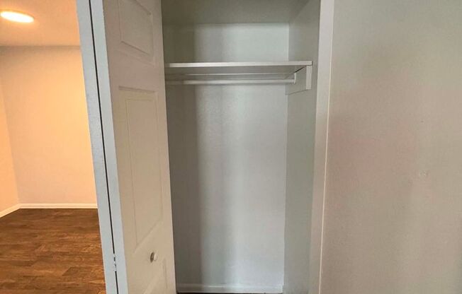 1 bed, 1 bath, 750 sqft, $1,095, Unit 01-0111