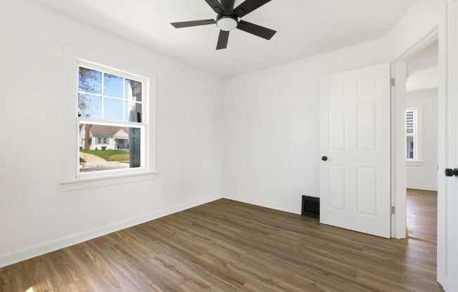 3 Bedroom home! **2ND MONTH RENT FREE*