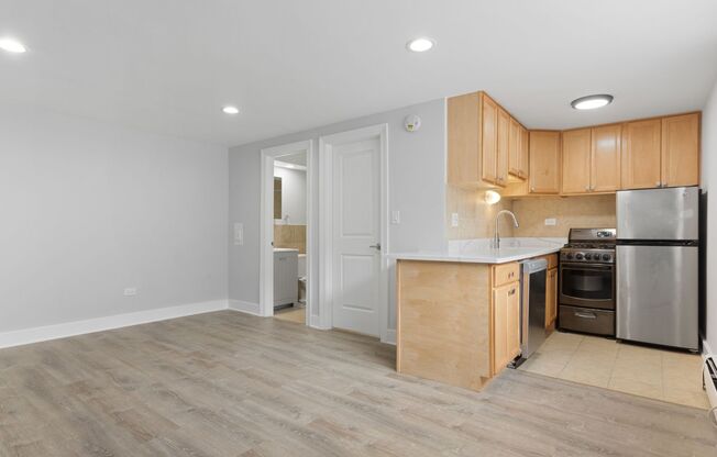 Studio, 1 bath, 320 sqft, $1,425, Unit 101