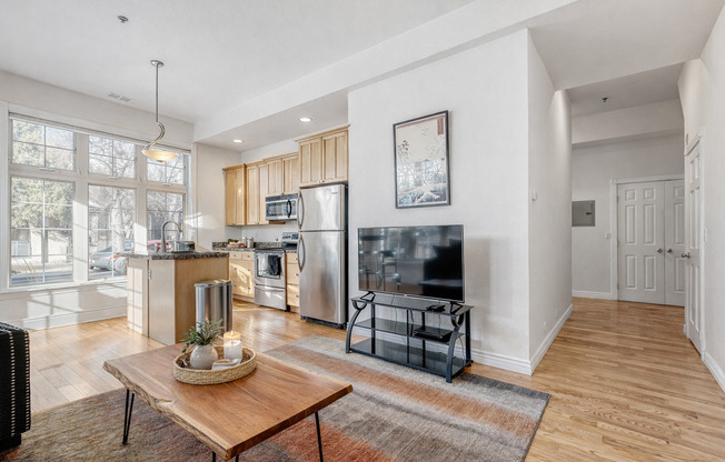 UPTOWN, CHARM AND CHARACTER WITH MODERN UPDATES, 1 BED CONDO, GROUND FLOOR, GREAT NATURAL LIGHT!