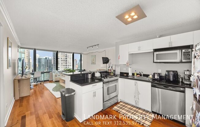 2 E Erie St, Chicago IL 3403