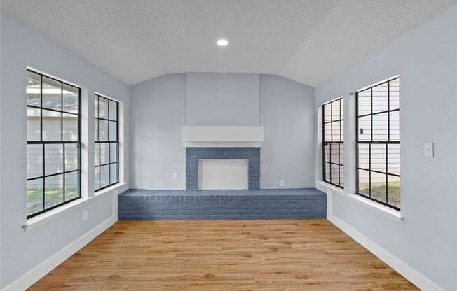 Affordable 5BD/2BA single-family house!