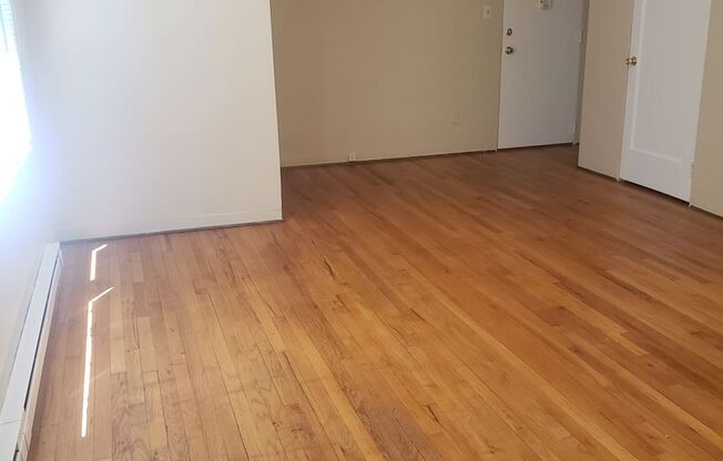 Classic Studio Apartment in The Heart of Sellwood