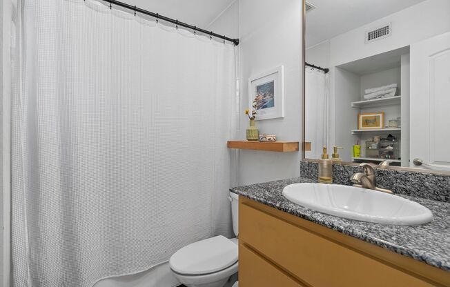 1 bed, 1 bath, $1,649