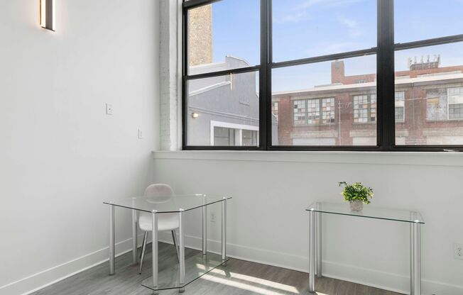 1 bed, 2 baths, 969 sqft, $1,495, Unit L120