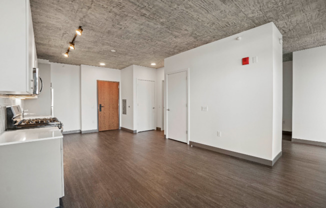 153 N ELIZABETH ST