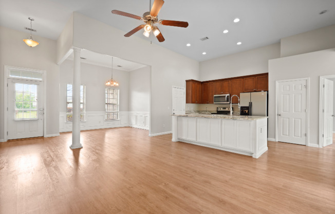168 WILLOW PT CIR