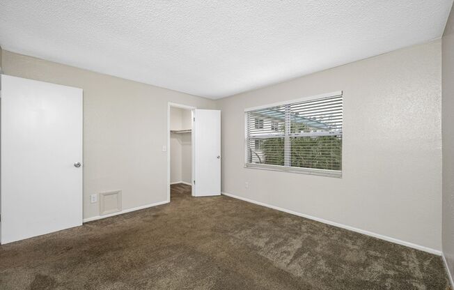 1 bed, 1 bath, 650 sqft, $1,325, Unit A302