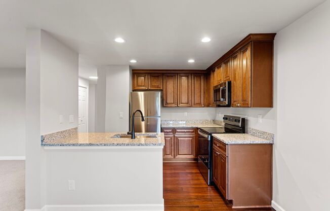 2 beds, 2 baths, 980 sqft, $2,300, Unit B101