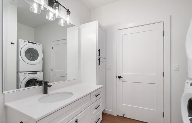 1 bed, 1 bath, 586 sqft, $1,499, Unit 102