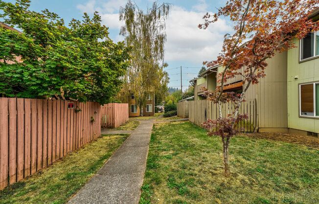 2 beds, 1 bath, 752 sqft, $1,630, Unit 257