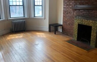 525 NEWBURY ST