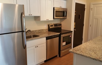 1 bed, 1 bath, $1,025, Unit 12