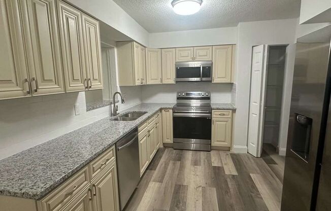 3 bedroom 2 bath home with lawn cutting included