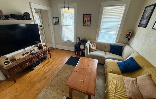 2951-51A N. Fratney St.