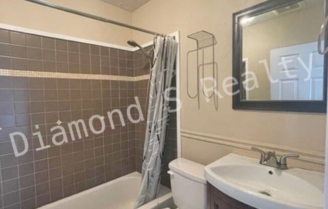 3 beds, 1 bath, $1,150