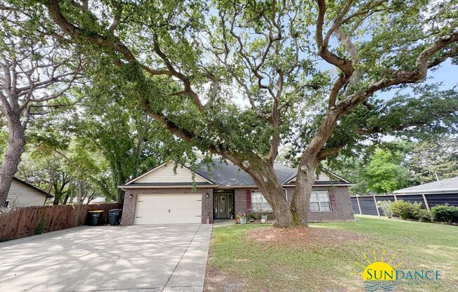 Beautiful 4-Bedroom Home in the Heart of Fort Walton Beach!