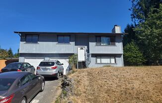 3 Bedroom Home In East Bremerton